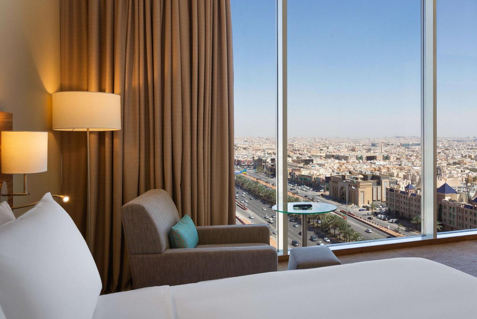 Hilton Garden Inn Riyadh Financial District Exterior photo