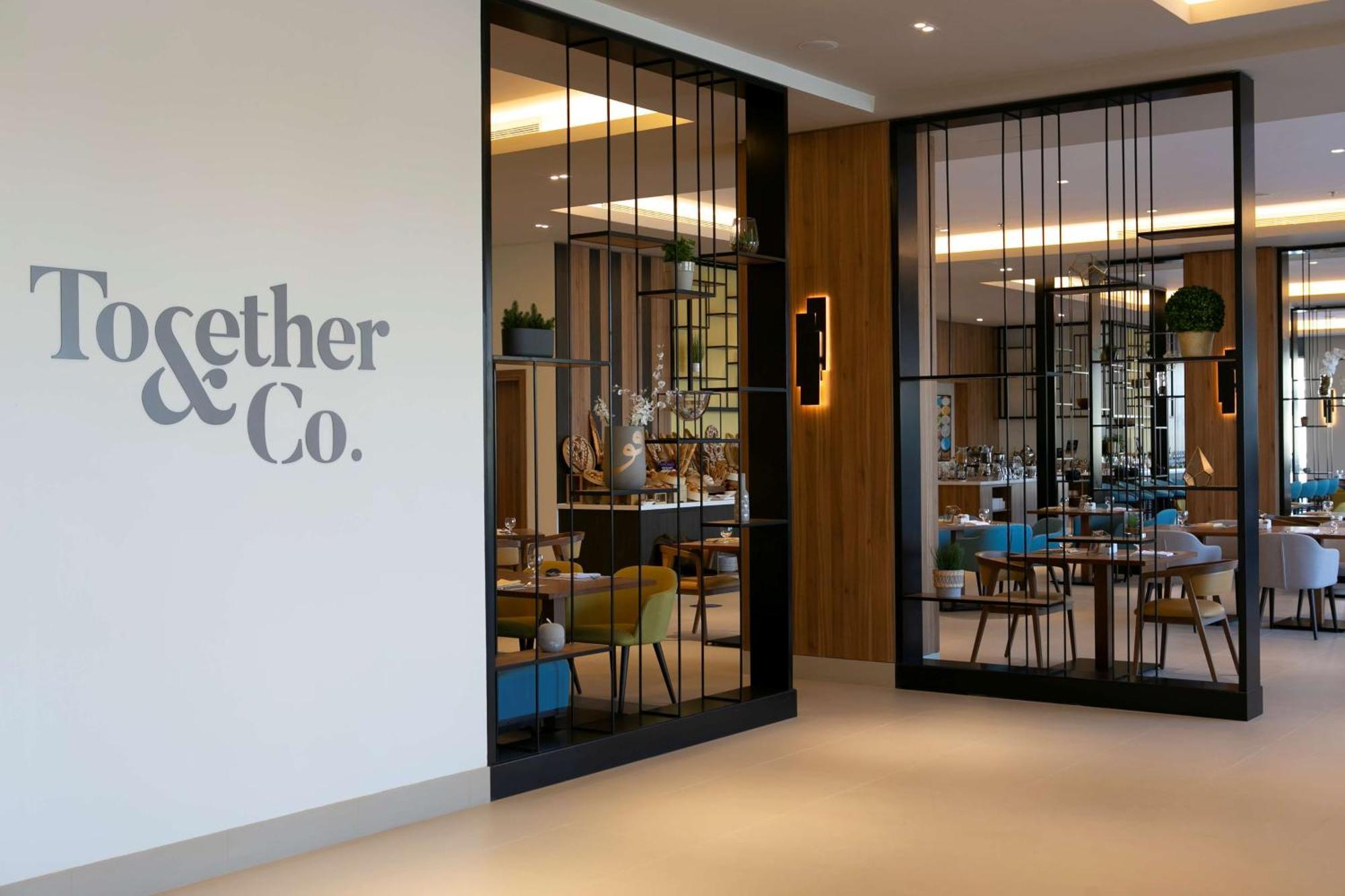 Hilton Garden Inn Riyadh Financial District Exterior photo