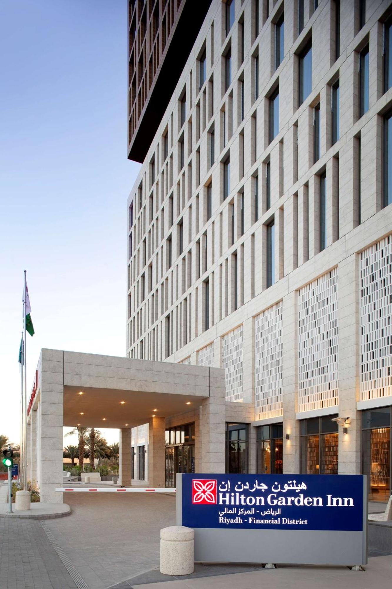 Hilton Garden Inn Riyadh Financial District Exterior photo